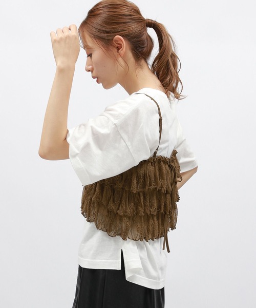 LAKOLE（ラコレ）の「レースフリルキャミ / 142962（キャミソール・レディース・ブラウン/アイボリー/ブラック・FREE）」の19枚目の写真