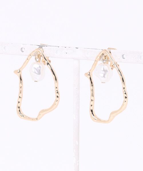 natural couture（ナチュラルクチュール）の「ニュアンスサークルパールイヤリング（イヤリング・レディース・シルバー/ゴールド・FREE）」の8枚目の写真