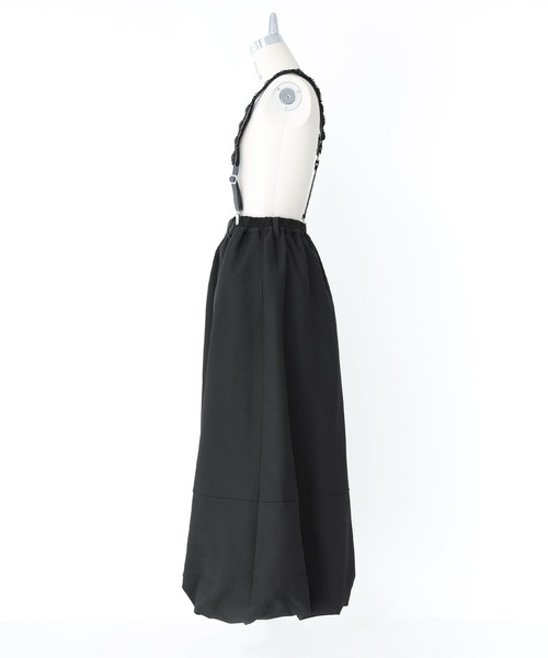 kOhAKU（コハク）の「『サスペンダー付きバルーンスカート』（スカート・レディース・チャコール/ブラック・2/1）」の7枚目の写真