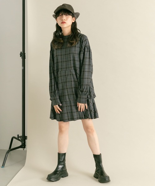 KBF（ケイビーエフ）の「ティアードチェックミニワンピース（ワンピース・レディース・ブルー系その他/ブラック系その他・ONE）」の18枚目の写真