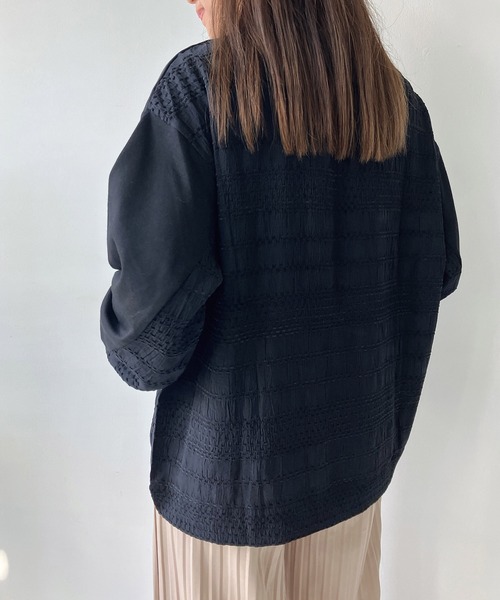 AS KNOW AS plus（アズノゥアズプラス）の「◇カットソーと布帛切り替えプルオーバー（Tシャツ/カットソー・レディース・ブラック/グレイッシュベージュ/ネイビー・FREE）」の20枚目の写真