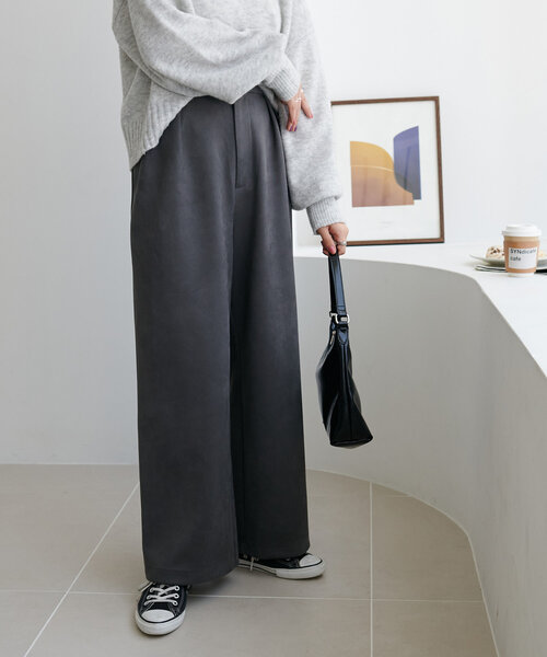 DISCOAT（ディスコート）の「エコスエード2タックストレートパンツ（その他パンツ・レディース・アイボリー/グレー・SMALL/MEDIUM/LARGE）」の18枚目の写真