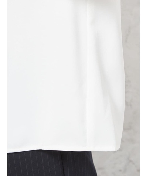 HARUYAMA(ハルヤマ)の「【ウォッシャブル】ブラウス 長袖 パール鼓釦ボウタイブラウス 透けにくい ストレッチ 無地 SOFFICE(シャツ/ブラウス・レディース・ライトピンク/サックスブルー/オフホワイト/ベージュ・L/M/S/LL)」の10枚目の写真