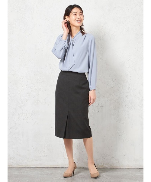 HARUYAMA(ハルヤマ)の「【ウォッシャブル】ブラウス 長袖 パール鼓釦ボウタイブラウス 透けにくい ストレッチ 無地 SOFFICE(シャツ/ブラウス・レディース・ライトピンク/サックスブルー/オフホワイト/ベージュ・L/M/S/LL)」の17枚目の写真