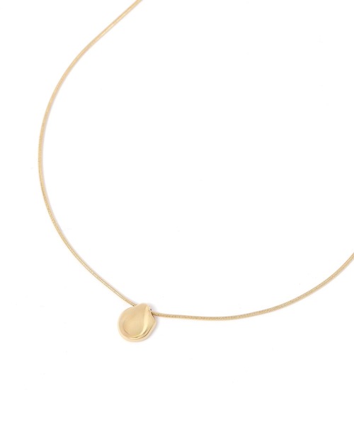 LOWRYS FARM（ローリーズファーム）の「ステンレスプチTOPネックレス 283642（ネックレス・レディース・グレー/ベージュ/グレー系その他/ゴールド/ライトグレー/キャメル・FREE）」の4枚目の写真