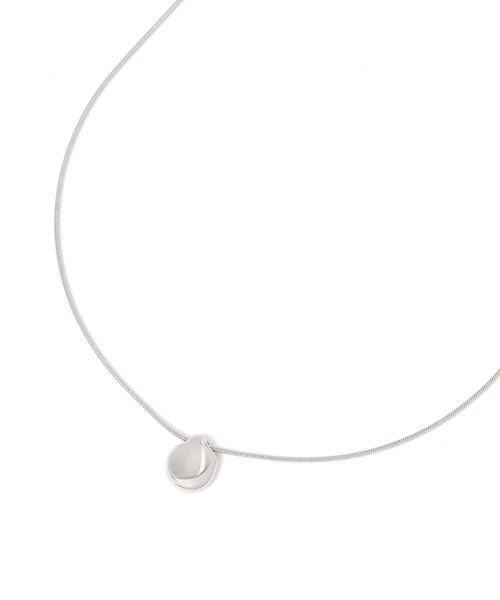 LOWRYS FARM（ローリーズファーム）の「ステンレスプチTOPネックレス 283642（ネックレス・レディース・グレー/ベージュ/グレー系その他/ゴールド/ライトグレー/キャメル・FREE）」の3枚目の写真