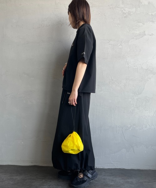 KELTY（ケルティ）の「[KELTY/ケルティ] 別注 ラッシュコンフォート ショートスリーブナイロンＴシャツ（Tシャツ/カットソー・レディース・ブルー/オリーブ/グレイッシュベージュ/ブラック・F）」の21枚目の写真