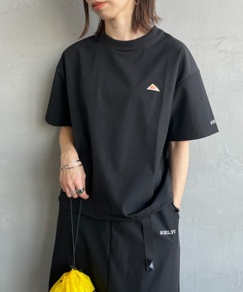 KELTY（ケルティ）の「[KELTY/ケルティ] 別注 ラッシュコンフォート ショートスリーブナイロンＴシャツ（Tシャツ/カットソー・レディース・ブルー/オリーブ/グレイッシュベージュ/ブラック・F）」の17枚目の写真
