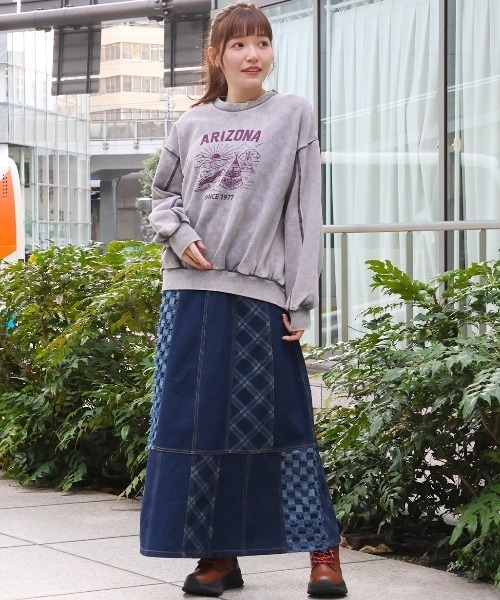 チチカカ（チチカカ）の「パウダーダイスウェットプルオーバー（スウェット・レディース・ピンク/グリーン/チャコールグレー・FREE）」の4枚目の写真