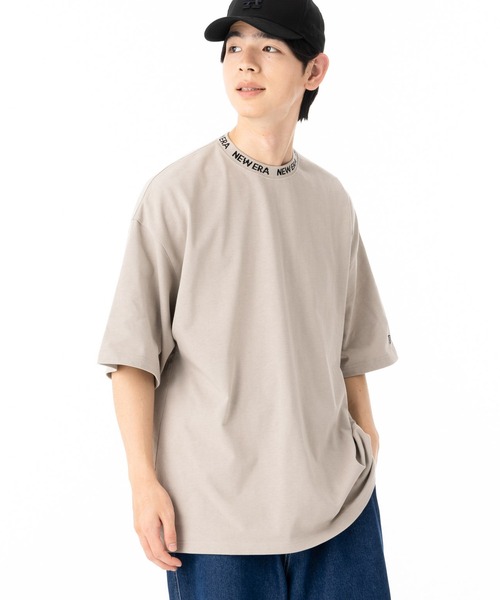 NEW ERA（ニューエラ）の「ニューエラ 半袖Tシャツ オーバーサイズ 襟ジャカードロゴ（Tシャツ/カットソー・メンズ・ホワイト/ブラック/ベージュ・XL/L/S/XXL/M）」の16枚目の写真