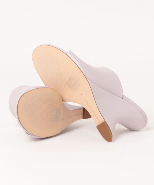 CHARLES & KEITH ワイドストラップ　スカルプチュアヒールウエッジ CHARLES & KEITH｜ワイドストラップ スカルプチュアヒール