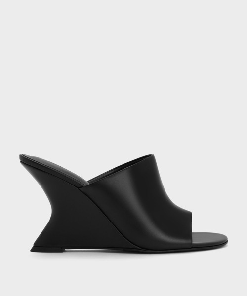 CHARLES & KEITH(チャールズ & キース)の「ワイドストラップ スカルプチュアヒールウエッジ(サンダル・レディース・ブラック/ライラック/ホワイト・25.5cm/25cm/24.5cm/23.5cm/23cm/22.5cm)」の8枚目の写真