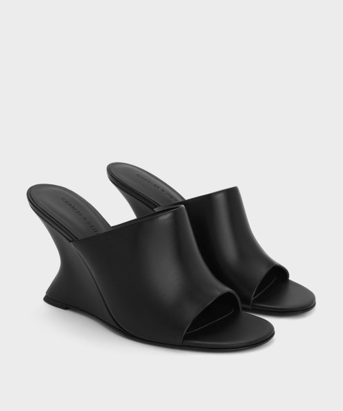 CHARLES & KEITH(チャールズ & キース)の「ワイドストラップ スカルプチュアヒールウエッジ(サンダル・レディース・ブラック/ライラック/ホワイト・25.5cm/25cm/24.5cm/23.5cm/23cm/22.5cm)」の9枚目の写真