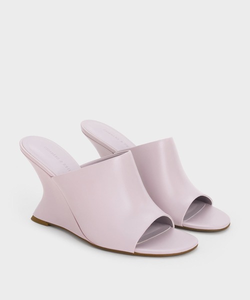 CHARLES & KEITH(チャールズ & キース)の「ワイドストラップ スカルプチュアヒールウエッジ(サンダル・レディース・ブラック/ライラック/ホワイト・25.5cm/25cm/24.5cm/23.5cm/23cm/22.5cm)」の17枚目の写真