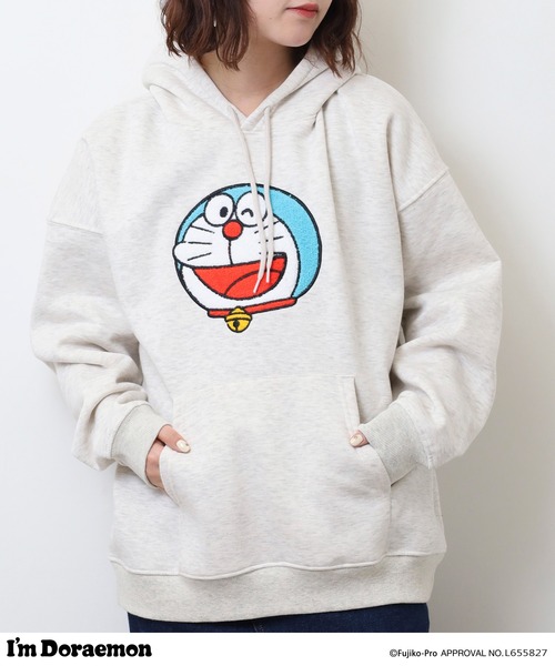 sanrio(サンリオ)の「I’m Doraemon裏起毛ビッグシルエットプルパーカー(パーカー・メンズ・オートミール/ブラック・FREE)」の5枚目の写真
