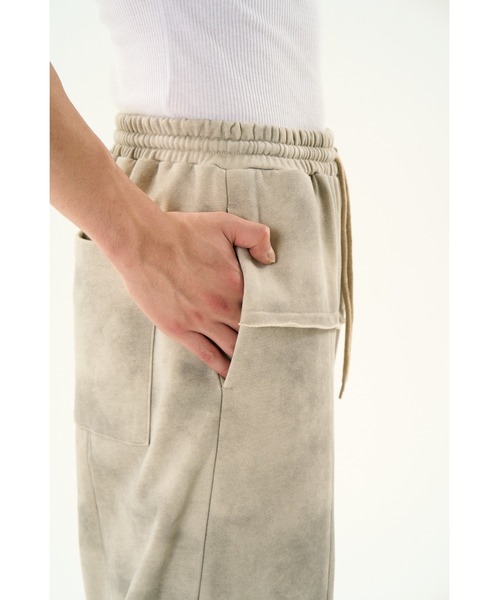 DISCOVERED（ディスカバード）の「DOCKING DAMAGE WIDE SWEAT PANTS（スウェットパンツ・メンズ・ブラック/ベージュ・SMALL/LARGE）」の18枚目の写真