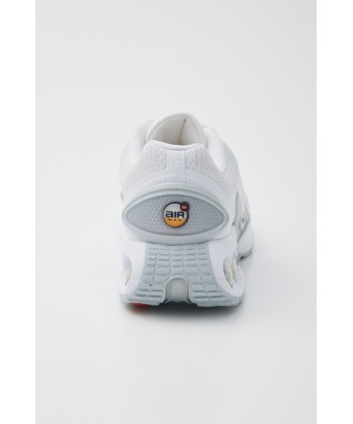 NIKE(ナイキ)の「エア マックス Dn(スニーカー・レディース・ブラック/ホワイト・24cm/23.5cm/23cm/25cm/24.5cm)」の15枚目の写真