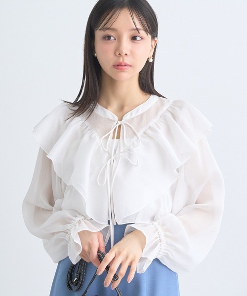 earth music&ecology(アースミュージックアンドエコロジー)の「シアーラッフルショートボレロ(シャツ/ブラウス・レディース・グレー/アイボリー/ミント・FREE)」の1枚目の写真