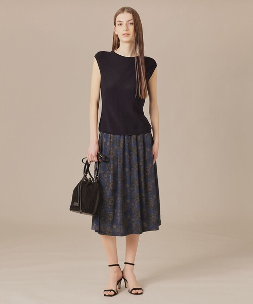 MACKINTOSH LONDON（マッキントッシュ ロンドン）の「【BIBURY FLOWER】トーナルバイブリーフラワージャージスカート（スカート・レディース・ネイビー/チャコールグレー・38/36）」の6枚目の写真