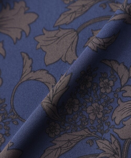 MACKINTOSH LONDON（マッキントッシュ ロンドン）の「【BIBURY FLOWER】トーナルバイブリーフラワージャージスカート（スカート・レディース・ネイビー/チャコールグレー・38/36）」の4枚目の写真
