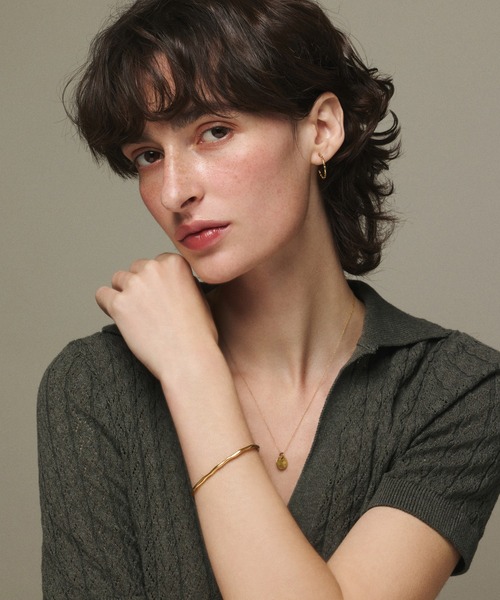 CENE(セネ)の「【CENE】セネ/ニュアンスナローバングル(バングル/リストバンド・レディース・ゴールド/シルバー・FREE)」の5枚目の写真