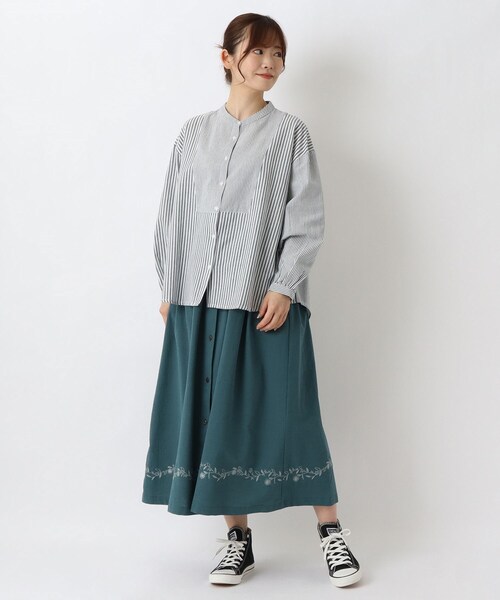 one'sterrace(ワンズテラス)の「異柄切替え アソートブラウス(シャツ/ブラウス・レディース・アイボリー系8/ブルー系その他7/ネイビー系5・02)」の6枚目の写真
