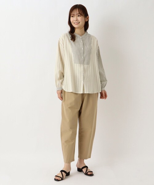 one'sterrace(ワンズテラス)の「異柄切替え アソートブラウス(シャツ/ブラウス・レディース・アイボリー系8/ブルー系その他7/ネイビー系5・02)」の4枚目の写真