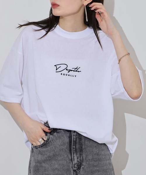 FUNALIVE(ファンアライブ)の「ワイドシルエットミニロゴTシャツ 吸水速乾 UVカット(Tシャツ/カットソー・メンズ・ネイビー/ミント/スミクロ/ブラック/グレイッシュベージュ/ブラック系その他2/ホワイト/サーモンピンク/ダークグリーン/ブルー/ホワイト系その他2/ブラック系その他3・M/L/LL)」の2枚目の写真