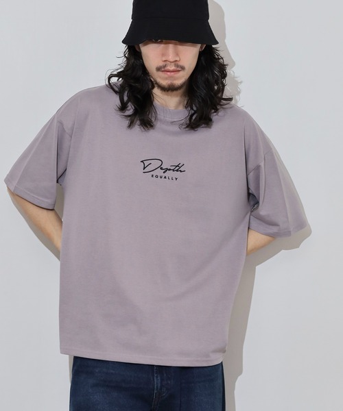 FUNALIVE(ファンアライブ)の「ワイドシルエットミニロゴTシャツ 吸水速乾 UVカット(Tシャツ/カットソー・メンズ・ネイビー/ミント/スミクロ/ブラック/グレイッシュベージュ/ブラック系その他2/ホワイト/サーモンピンク/ダークグリーン/ブルー/ホワイト系その他2/ブラック系その他3・M/L/LL)」の7枚目の写真