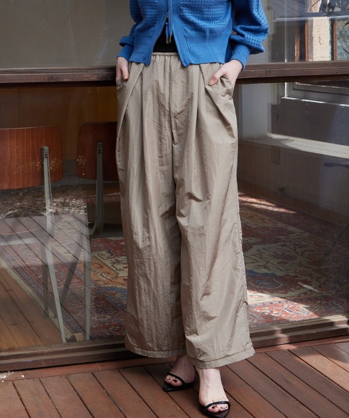 Muel Chic(ミュエルシック)の「Blist color pants ブリストカラーパンツ(その他パンツ・レディース・バイオレット/ブラック/ベージュ/コーラルピンク/黄緑系・FREE)」の2枚目の写真