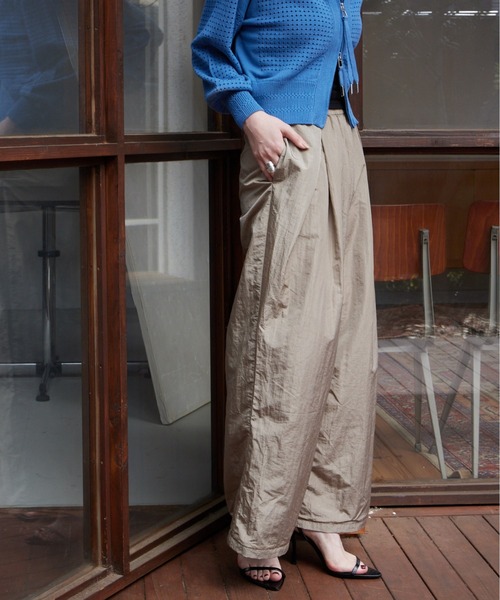 Muel Chic(ミュエルシック)の「Blist color pants ブリストカラーパンツ(その他パンツ・レディース・バイオレット/ブラック/ベージュ/コーラルピンク/黄緑系・FREE)」の17枚目の写真