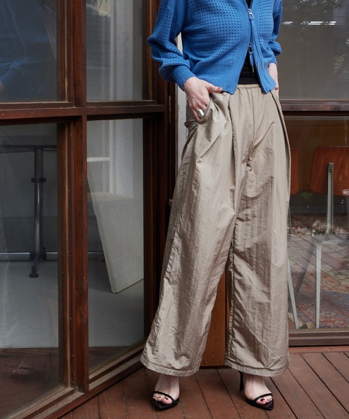 Muel Chic(ミュエルシック)の「Blist color pants ブリストカラーパンツ(その他パンツ・レディース・バイオレット/ブラック/ベージュ/コーラルピンク/黄緑系・FREE)」の18枚目の写真