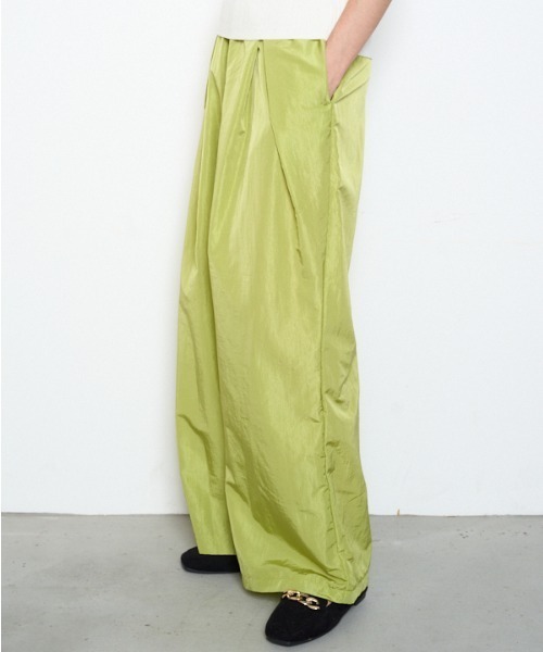 Muel Chic(ミュエルシック)の「Blist color pants ブリストカラーパンツ(その他パンツ・レディース・バイオレット/ブラック/ベージュ/コーラルピンク/黄緑系・FREE)」の6枚目の写真