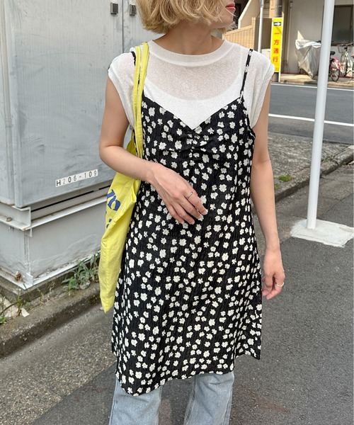 PILIT(ピリット)の「フラワー ミニワンピース(ワンピース・レディース・オフホワイト/ブラック・MEDIUM)」の2枚目の写真