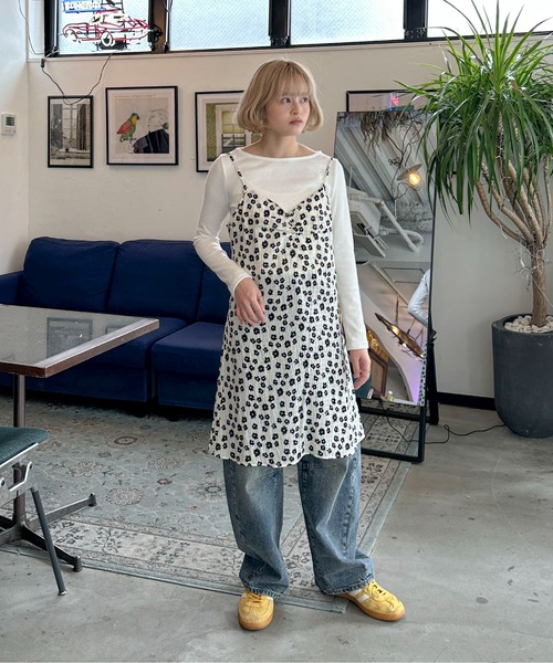 PILIT(ピリット)の「フラワー ミニワンピース(ワンピース・レディース・オフホワイト/ブラック・MEDIUM)」の9枚目の写真