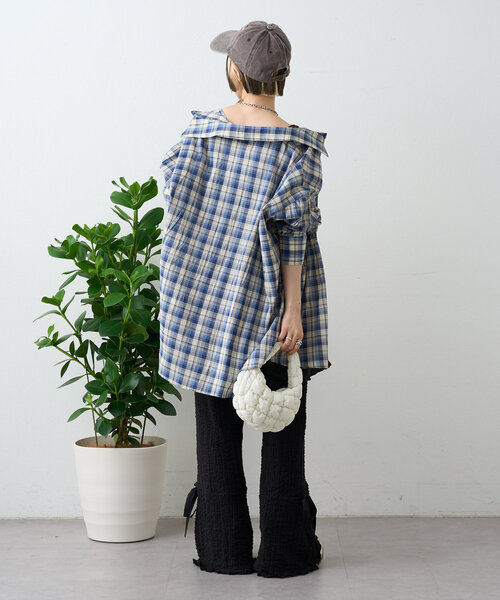 w closet（ダブルクローゼット）の「【パンツ２サイズ展開】しぼキャミフレアパンツSET（その他パンツ・レディース・ブラック/オフホワイト・1/0）」の19枚目の写真