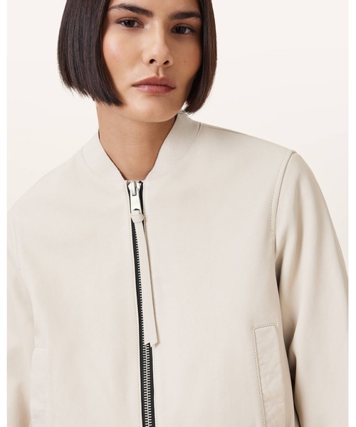 ALLSAINTS（オールセインツ）の「ORTEN LEATHER BOMBER JACKET | ORTEN レザー ボンバー ジャケット（MA-1・レディース・ホワイト系その他・8/6/10）」の3枚目の写真