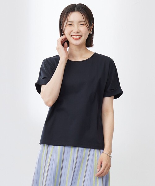 J.PRESS（ジェイプレス）の「【WEB限定カラーあり・洗える】コットンスムース ハシゴレース カットソー（Tシャツ/カットソー・レディース・ライトグレー系/ピンク系/ダークブラウン系/イエロー系/ホワイト系/ピーコックグリーン系/ネイビー系・MEDIUM/LARGE）」の5枚目の写真