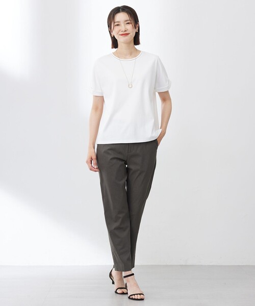 J.PRESS（ジェイプレス）の「【WEB限定カラーあり・洗える】コットンスムース ハシゴレース カットソー（Tシャツ/カットソー・レディース・ライトグレー系/ピンク系/ダークブラウン系/イエロー系/ホワイト系/ピーコックグリーン系/ネイビー系・MEDIUM/LARGE）」の13枚目の写真