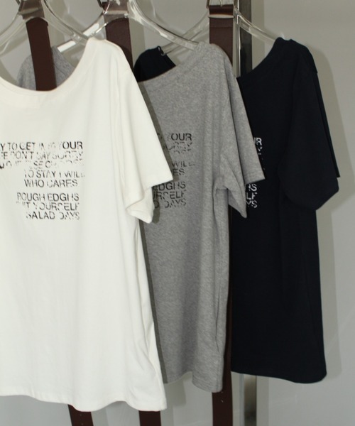 LONSLAN（ロンスラン）の「【LONSLAN】ベルト付き オフショルダー レタリングTシャツ LONW25s036（Tシャツ/カットソー・レディース・グレー/ダークネイビー/ホワイト・FREE）」の16枚目の写真