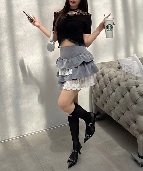 ROYAL PARTY(ロイヤルパーティー)の「チュール使いオフショルギャザートップス(Tシャツ/カットソー・レディース・グレー/オフホワイト/ブラック・FREE)」の5枚目の写真