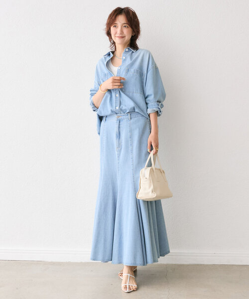 RIVE DROITE(リヴドロワ)の「【MONN.:.(モン)】ライトデニムマキシスカート(スカート・レディース・ブルー/サックスブルー・38/36)」の4枚目の写真