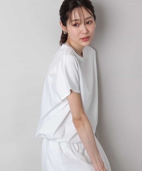 MK MICHEL KLEIN(エムケーミッシェルクラン)の「裾ドロストデザインカットソー/接触冷感/洗える(Tシャツ/カットソー・レディース・ブラウン系その他/グレイッシュベージュ/ホワイト/チャコールグレー・38)」の1枚目の写真