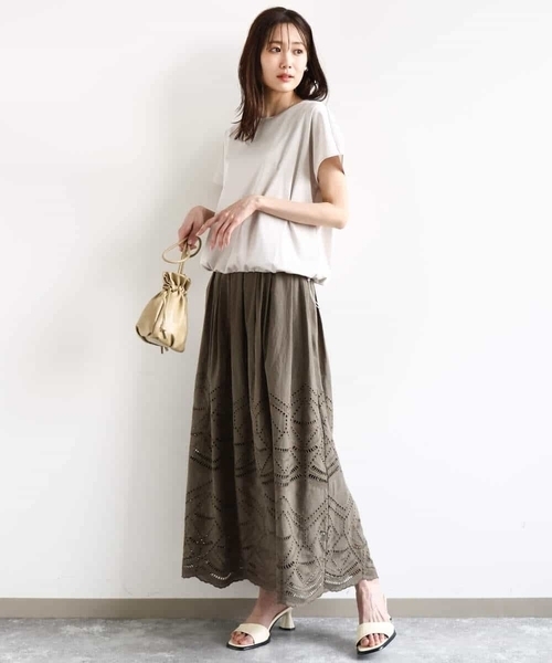 MK MICHEL KLEIN(エムケーミッシェルクラン)の「裾ドロストデザインカットソー/接触冷感/洗える(Tシャツ/カットソー・レディース・ブラウン系その他/グレイッシュベージュ/ホワイト/チャコールグレー・38)」の18枚目の写真