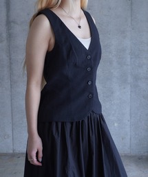 grapevine by k3（グレープバインバイケースリー）の「Linen blend tailored vest（ベスト）」