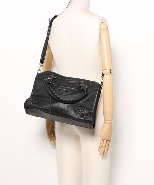 florist(フローリスト)の「2WAY グランジレザーサンカクスタッズ ボストンバッグ/ ショルダーバッグ(ボストンバッグ・レディース・ホワイト/ブラック・FREE)」の18枚目の写真