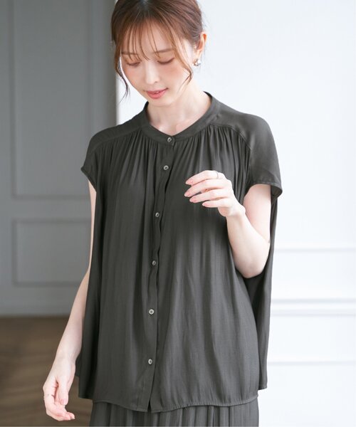 ikka(イッカ)の「【セットアップ対応】カッセンギャザーフレンチ袖ブラウス(シャツ/ブラウス・レディース・モカ/チャコールグレー/ブルー・M/L/S)」の6枚目の写真