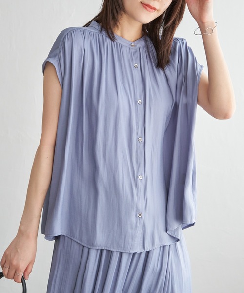ikka(イッカ)の「【セットアップ対応】カッセンギャザーフレンチ袖ブラウス(シャツ/ブラウス・レディース・モカ/チャコールグレー/ブルー・M/L/S)」の3枚目の写真