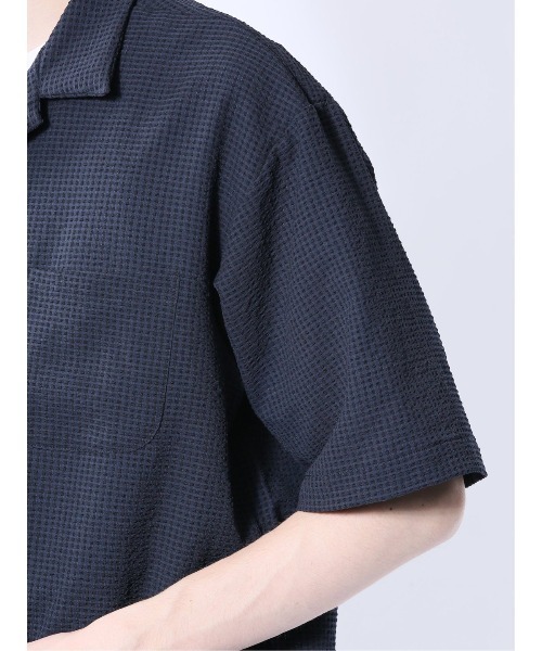 m.f.editorial（エムエフエディトリアル）の「【マシンウォッシャブル】m.f.エディトリアル メンズ circle motion Air オープンカラーストレッチ半袖シャツ(セットアップ可能)（シャツ/ブラウス・メンズ・ブラック/ネイビー・X-LARGE/LARGE/MEDIUM）」の8枚目の写真