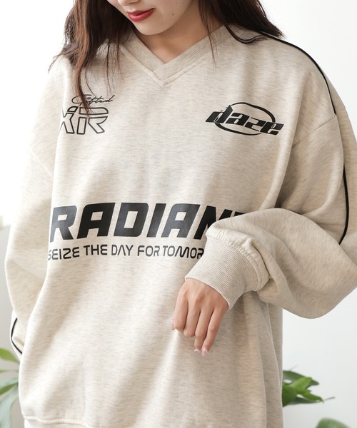 SUGGESTION（サジェッション）の「SUGGESTION/サジェッション サッカー デザイン トレーナー（スウェット・メンズ・ネイビー×ホワイト/ブラック×ホワイト/グレー×サックスブルー/グレー系その他/ブラック×グレー・M/L）」の3枚目の写真